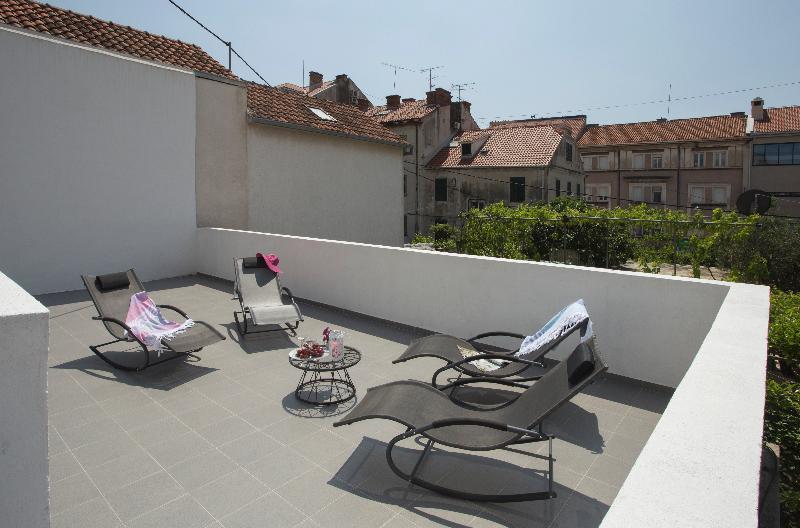 Apartment Alma Split Extérieur photo